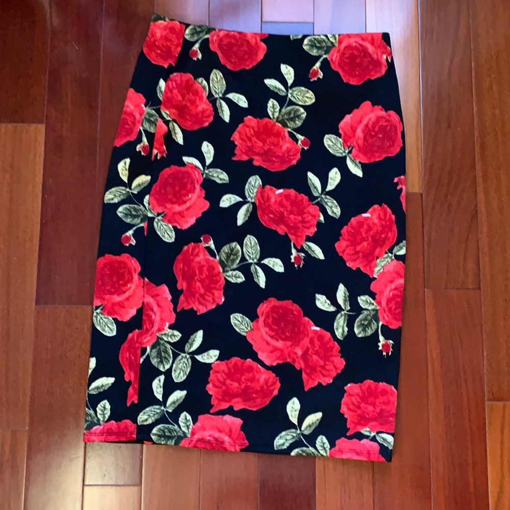 NYCC skirt.  Perfect for work!